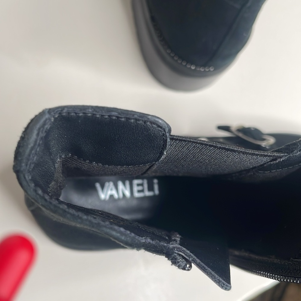 Vaneli M black suede leather kiltie ankle boot with silver toned studs, size 8N - Picture 6 of 11